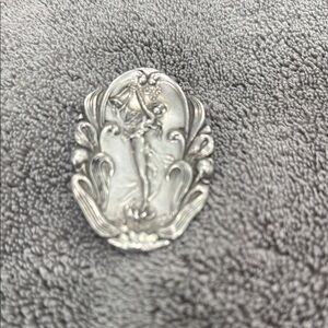 Solid Pewter Silver Woman Oval Figurine Vintage Brooch